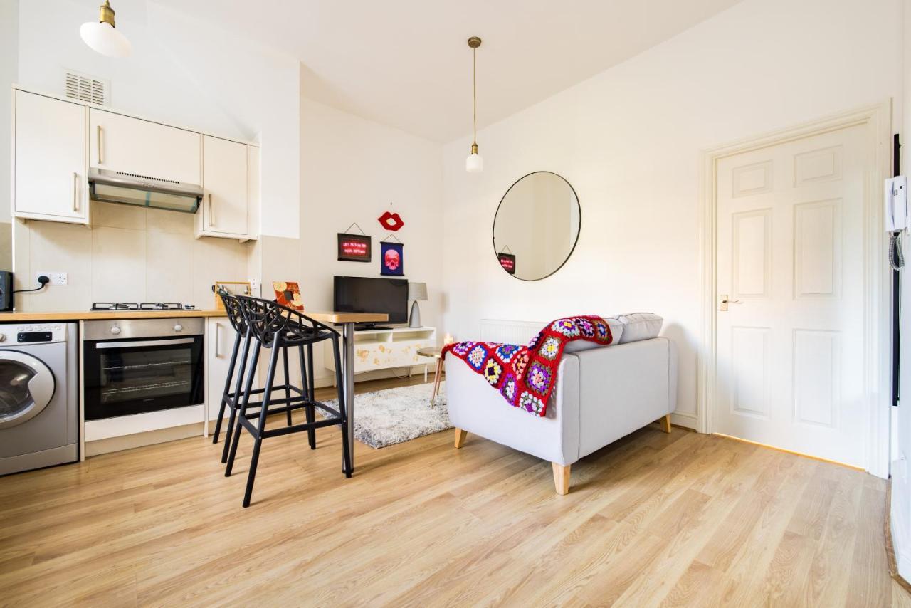 Mornington Crescent Apartment London Bagian luar foto