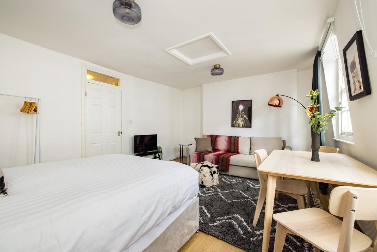 Mornington Crescent Apartment London Bagian luar foto