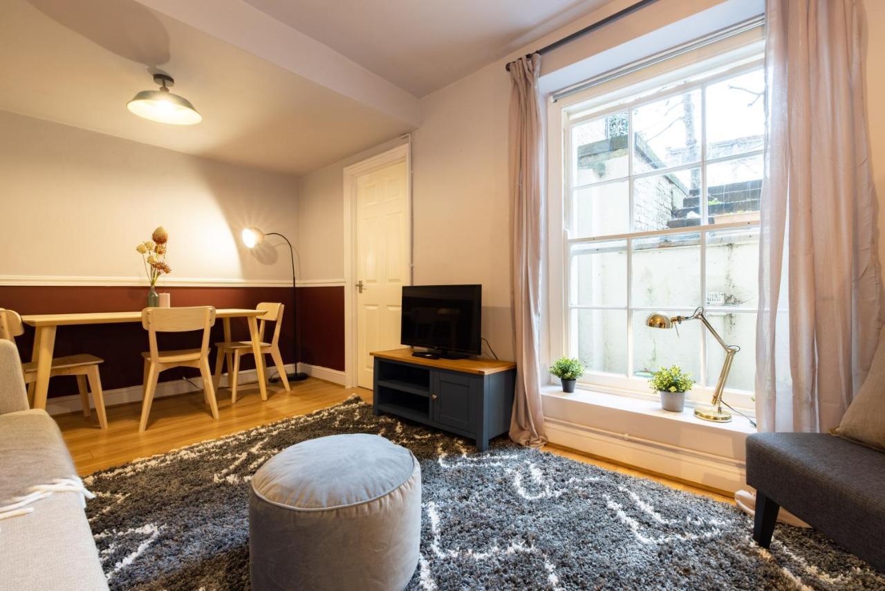 Mornington Crescent Apartment London Bagian luar foto