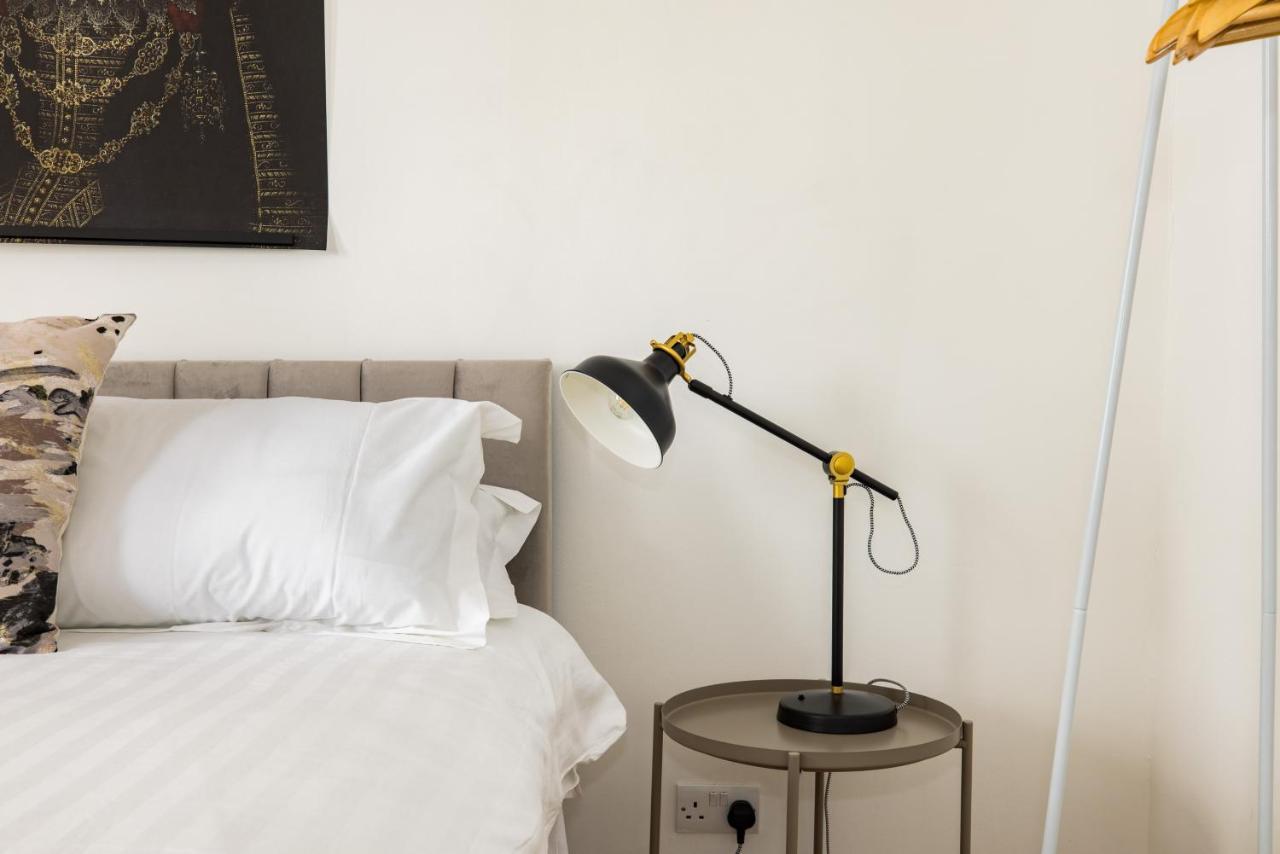 Mornington Crescent Apartment London Bagian luar foto
