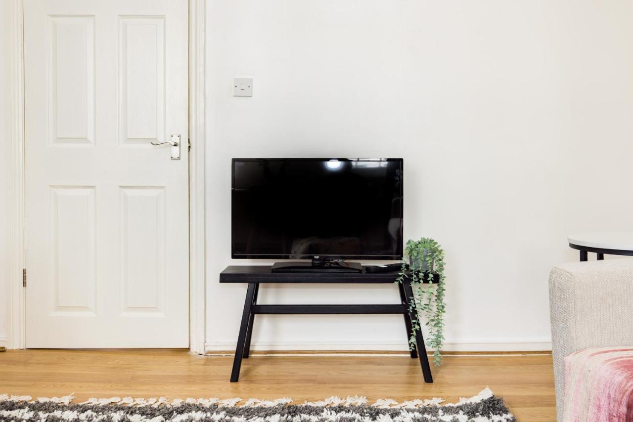 Mornington Crescent Apartment London Bagian luar foto