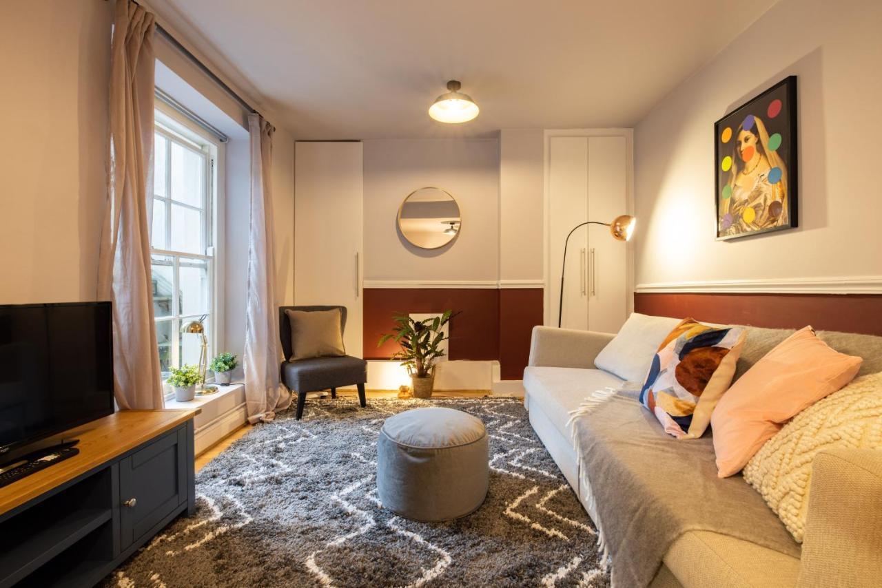 Mornington Crescent Apartment London Bagian luar foto