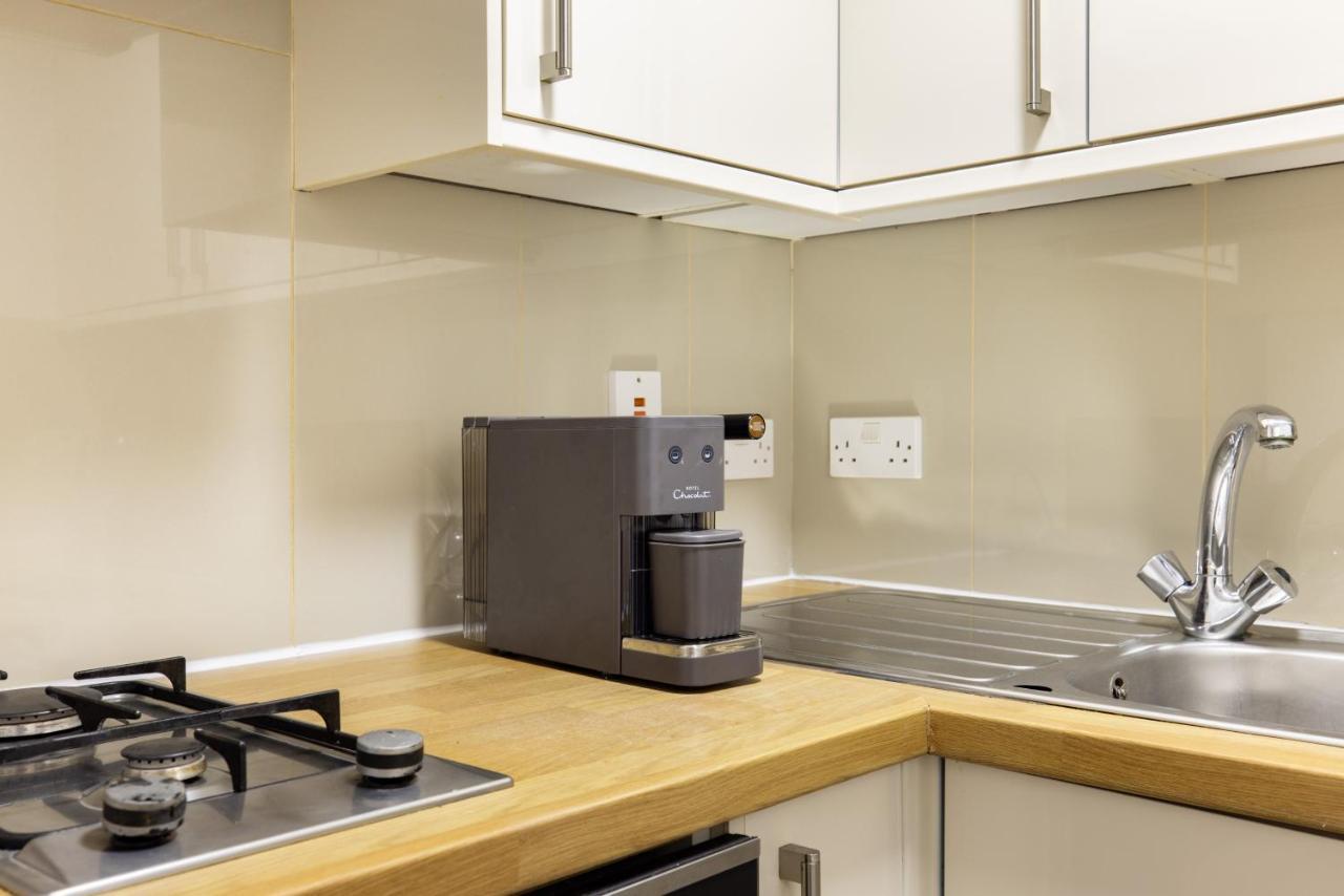 Mornington Crescent Apartment London Bagian luar foto